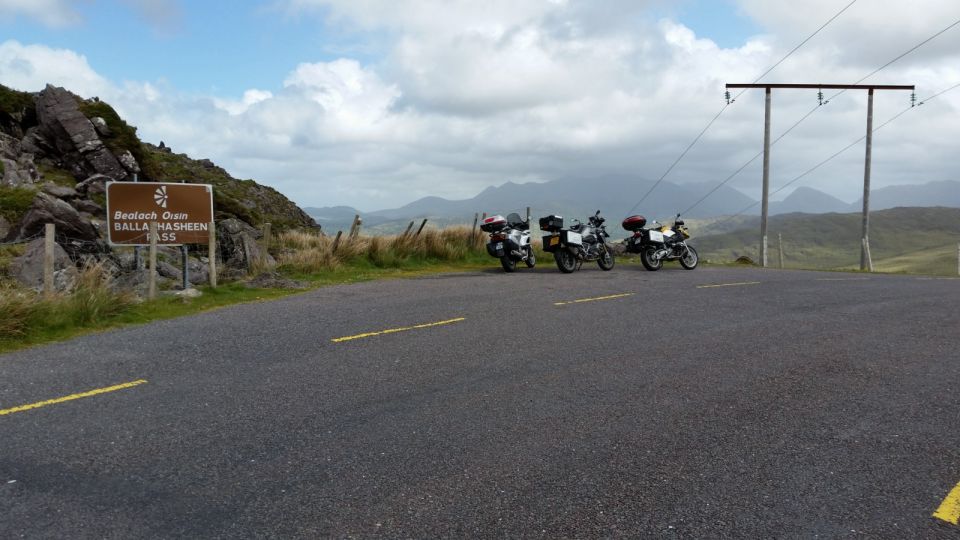 Bealach Oisin (Ballaghisheen) Scenic Drive is a stunning 1.5 hour (60km) route from Killarney to Waterville